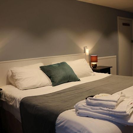 Burnham-on-Crouch The Oyster Smack Inn المظهر الخارجي الصورة